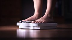 新山女子服用未经批准药物 一年内暴增90公斤